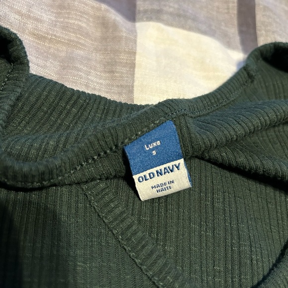 Luxe V-Neck Ribbed Slub-Knit T-Shirt - Picture 5 of 6